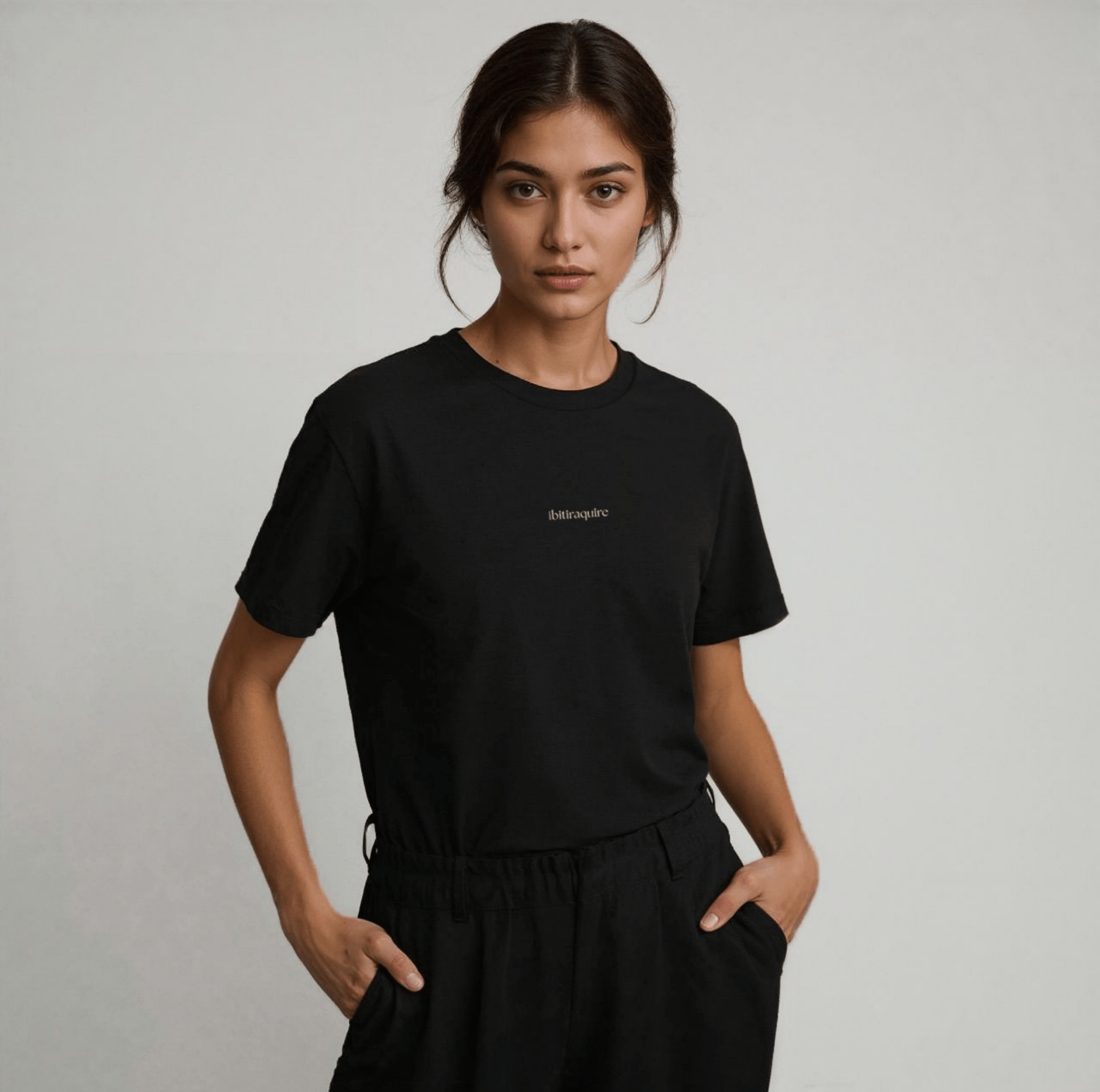 Camiseta Feminina Classic V - Ibitiraquire