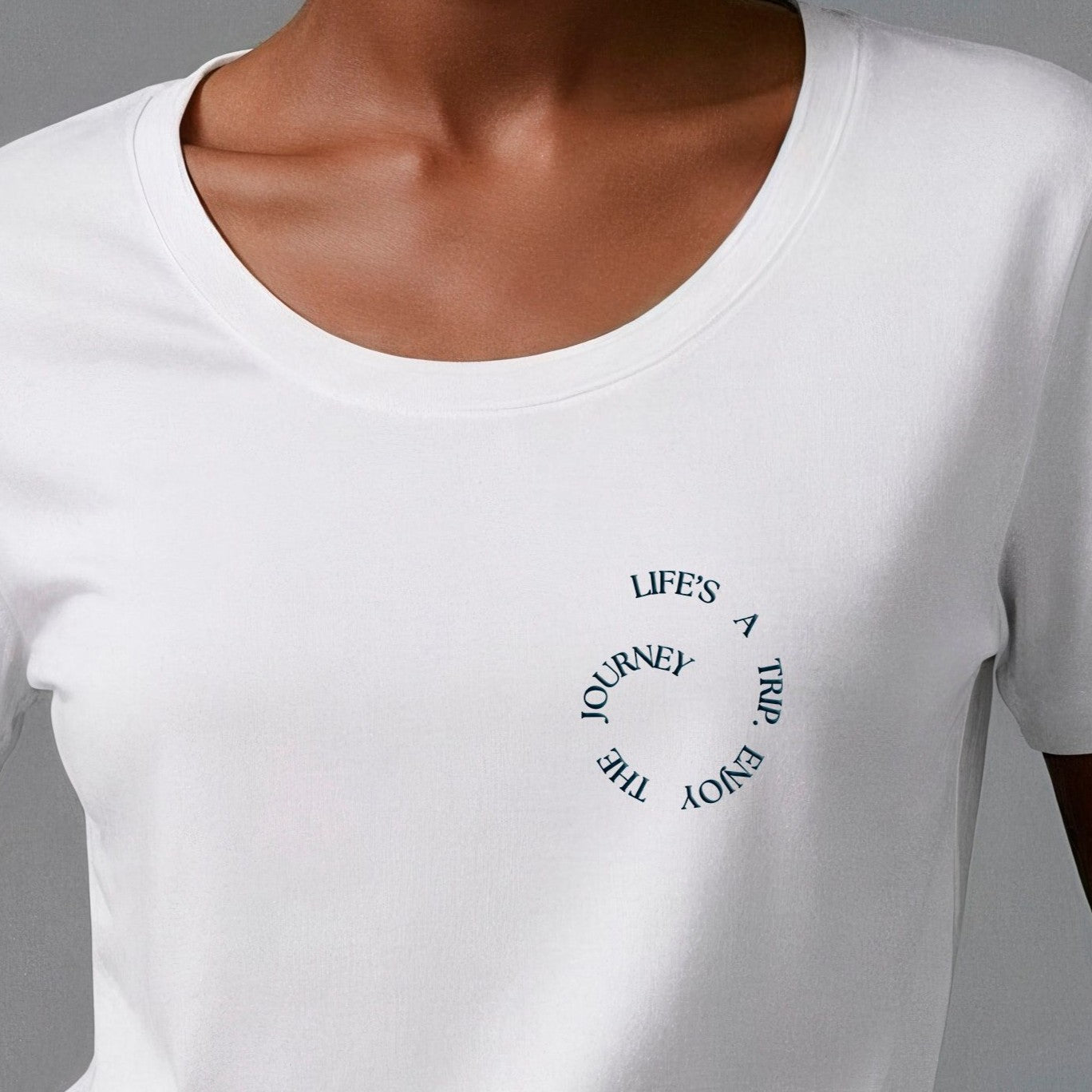 Camiseta Feminina Life's a trip - Ibitiraquire