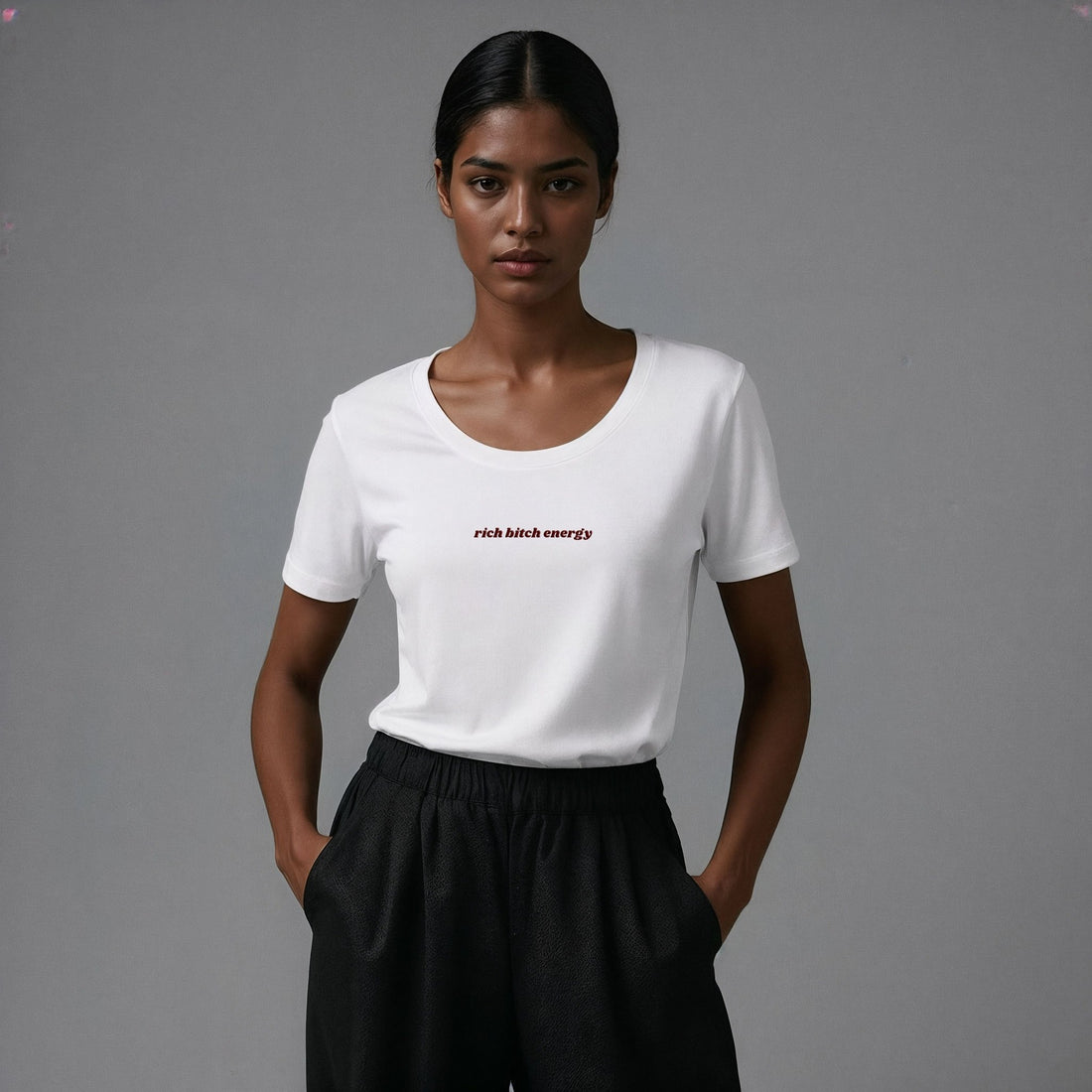 Camiseta Feminina Rich bitch energy - Ibitiraquire
